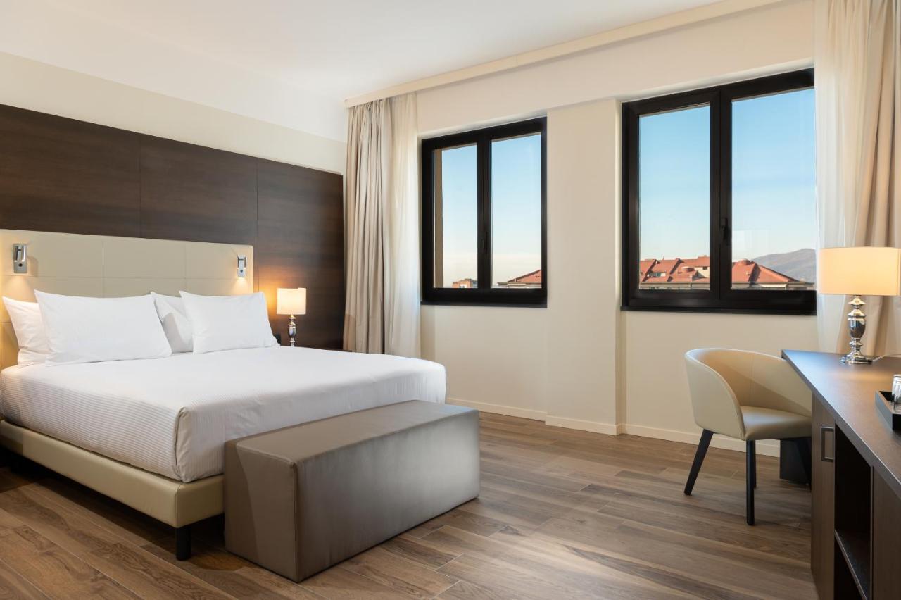 מלון Doubletree By Hilton ברשה מראה חיצוני תמונה